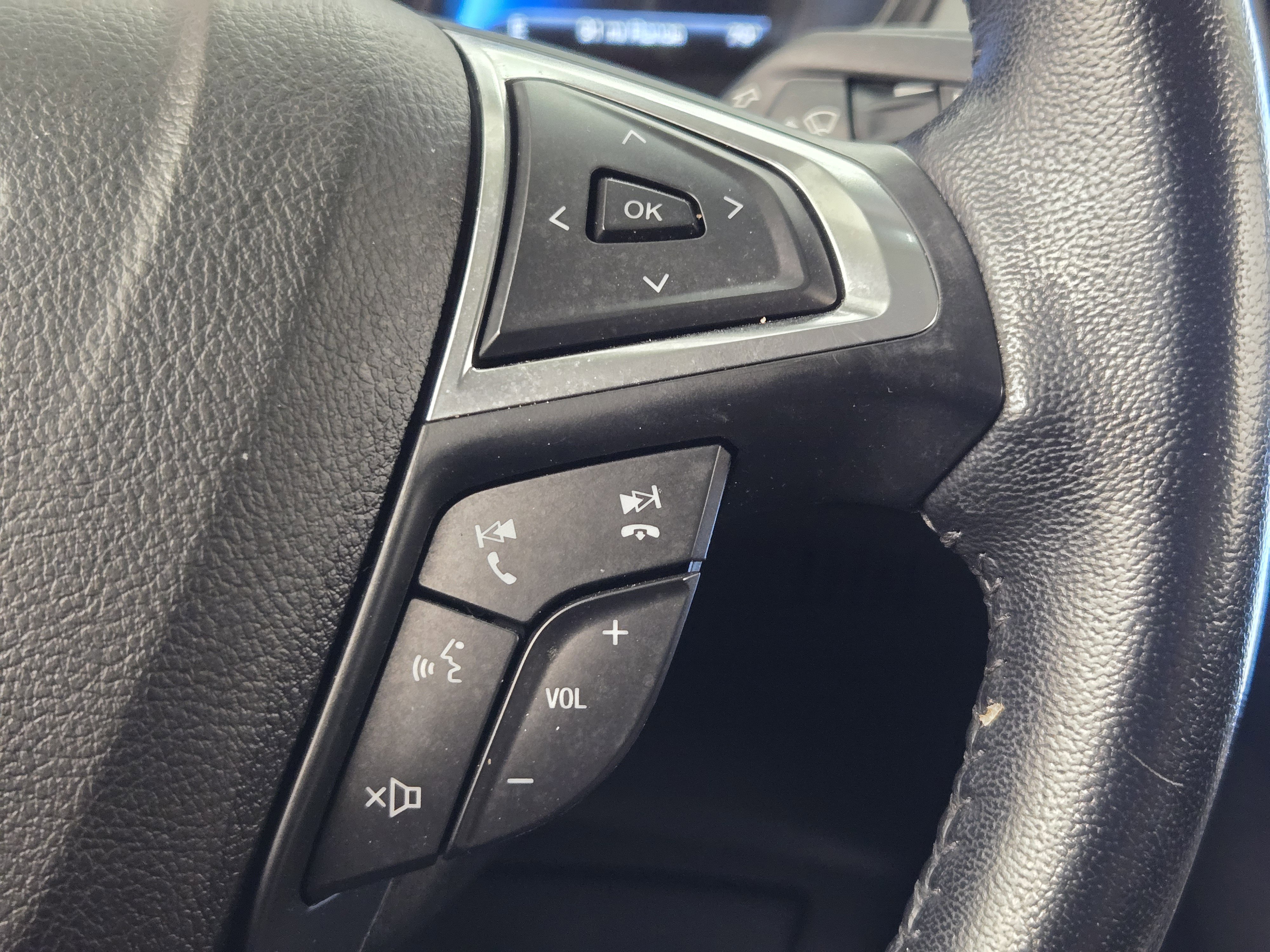 Certified 2023 Ford Edge SEL AWD/4WD image 28