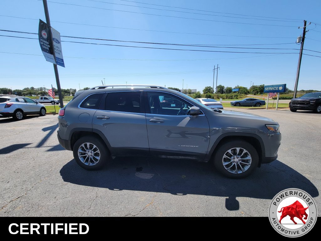 Used 2020 Jeep Cherokee Latitude Plus w/ Cold Weather Group AWD/4WD image 8
