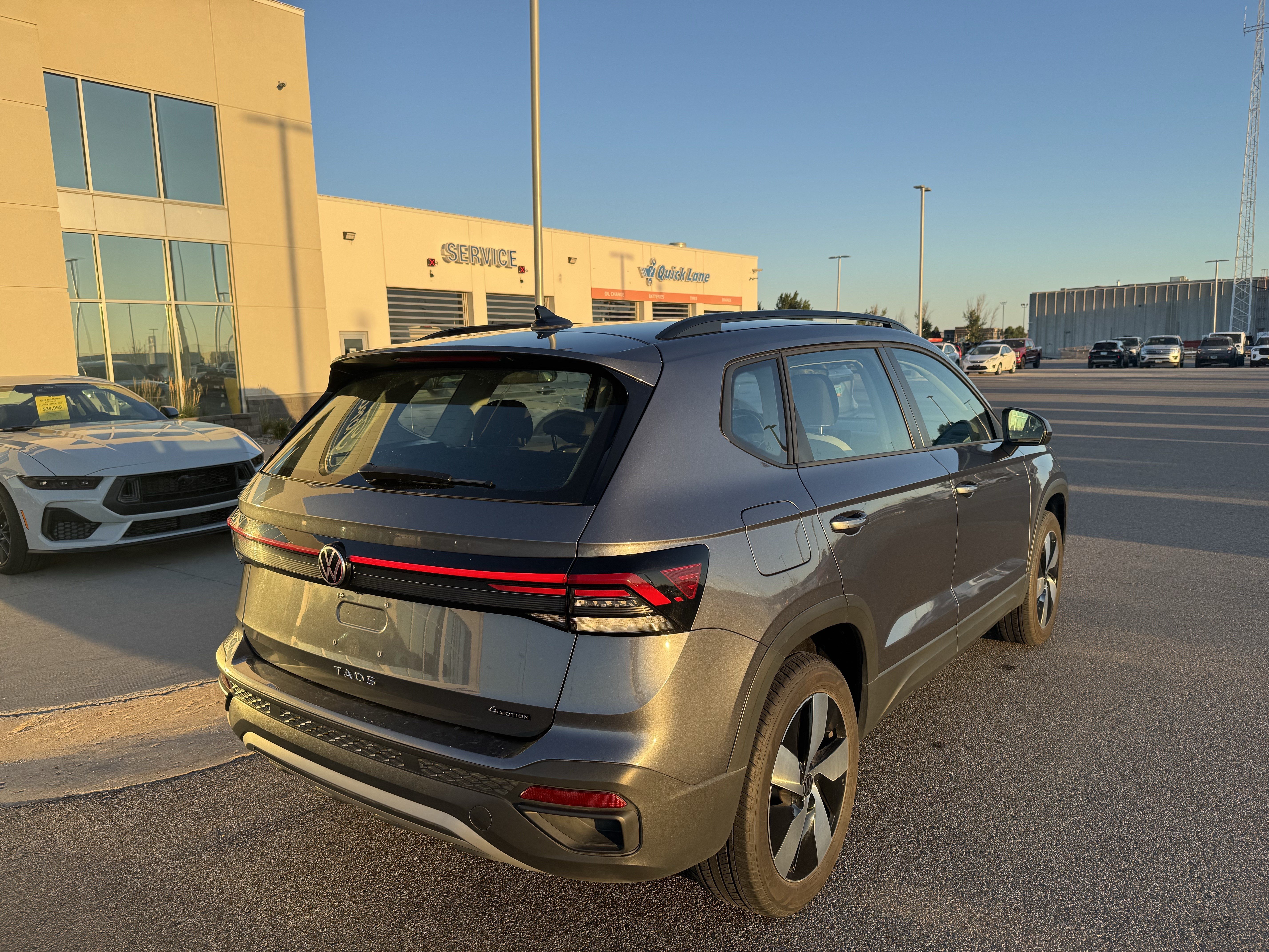 Used 2025 Volkswagen Taos S AWD/4WD image 4