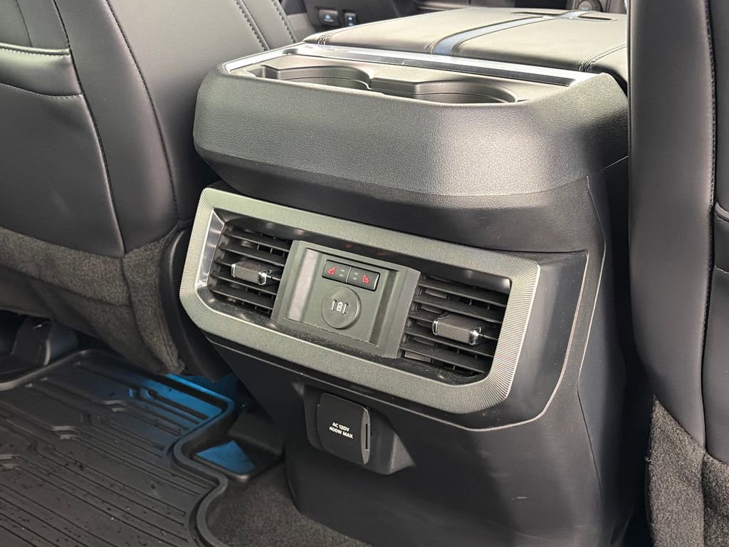 Certified 2025 Ford F350 Platinum AWD/4WD image 31