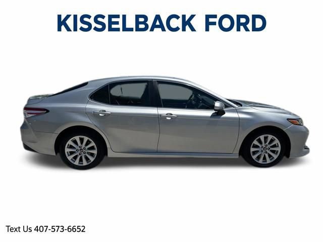 Used 2018 Toyota Camry LE FWD image 6