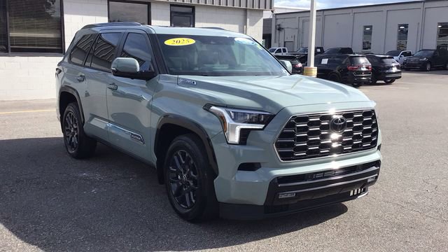 Used 2025 Toyota Sequoia Platinum image 7