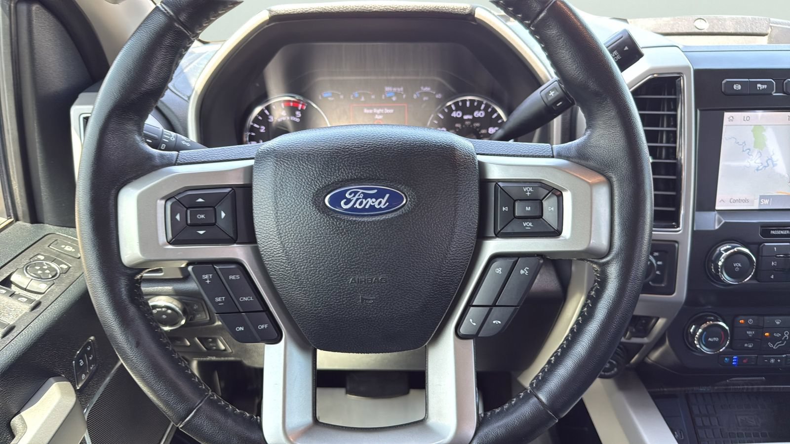 Certified 2021 Ford F350 Lariat w/ Lariat Ultimate Package AWD/4WD image 15