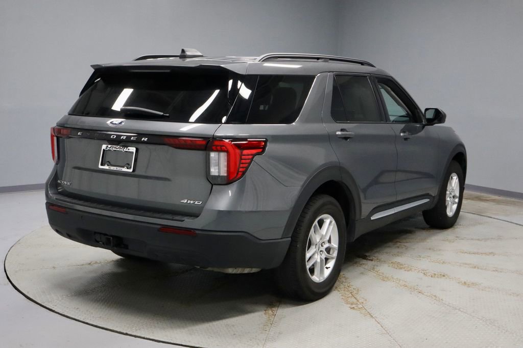Certified 2025 Ford Explorer Active AWD/4WD image 11