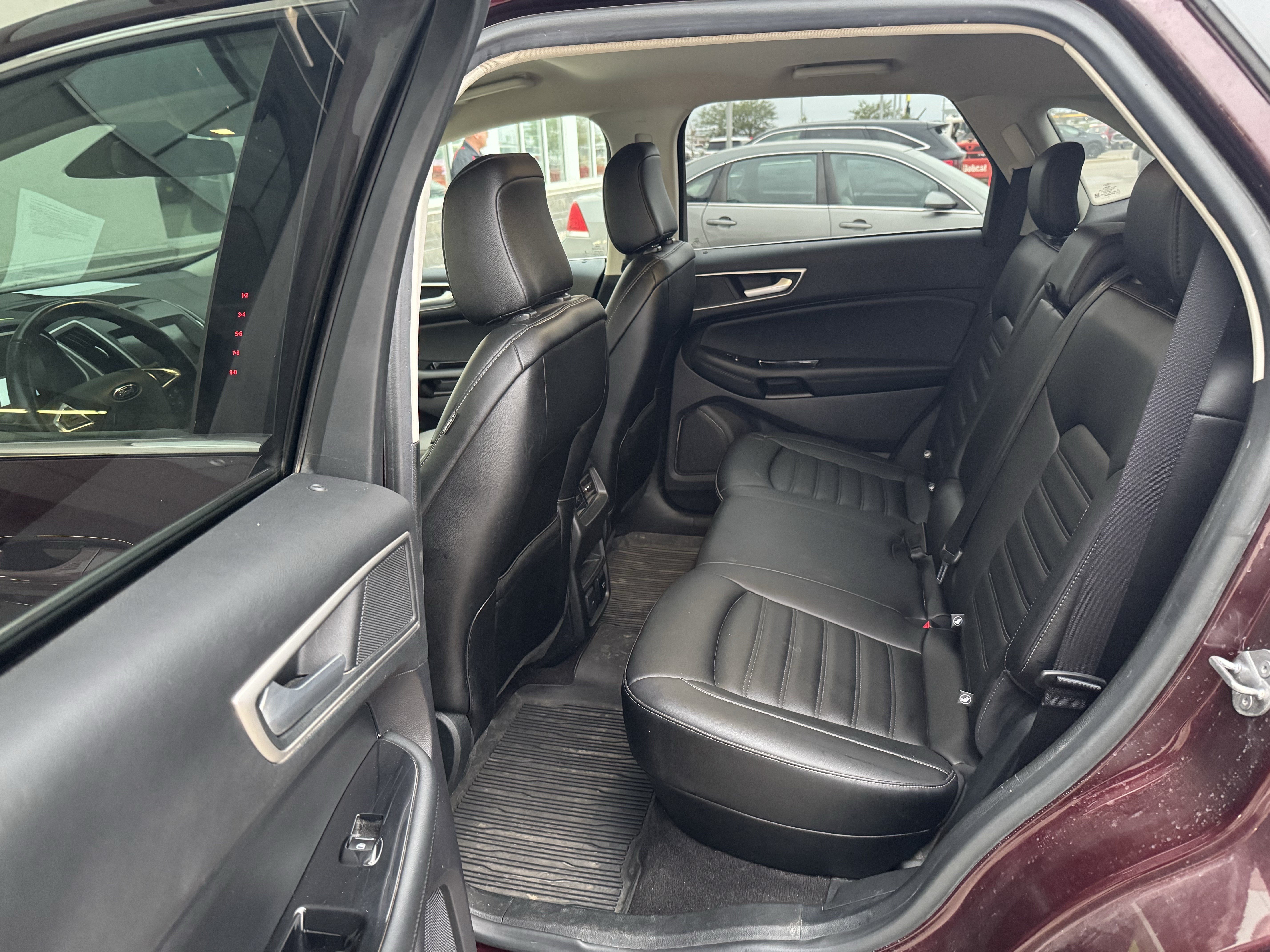 Certified 2020 Ford Edge SEL w/ Convenience Package AWD/4WD image 9