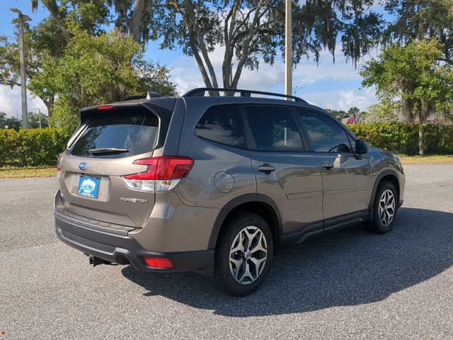 Used 2019 Subaru Forester Premium AWD/4WD image 12
