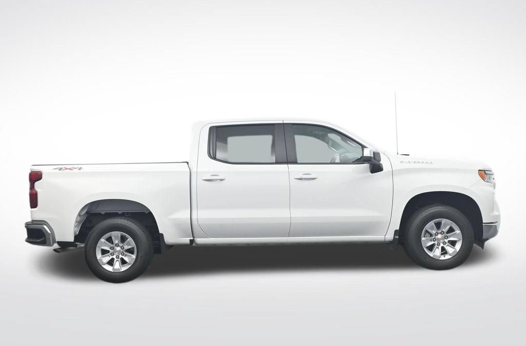 Used 2025 Chevrolet Silverado 1500 LT AWD/4WD image 4