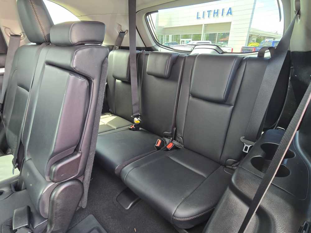 Used 2019 Toyota Highlander XLE AWD/4WD image 17