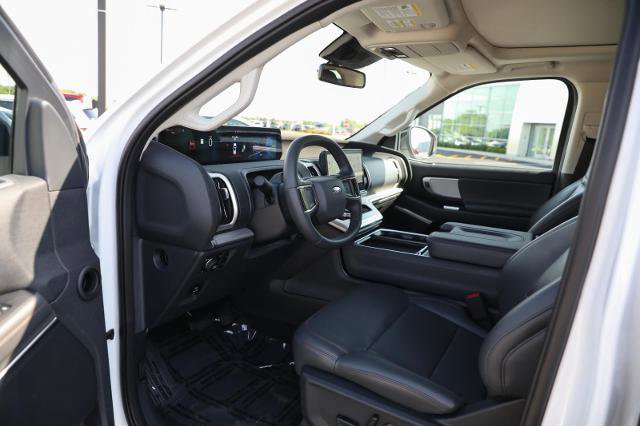 Certified 2025 Ford Expedition Active AWD/4WD image 25