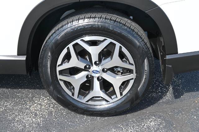 Used 2023 Subaru Forester Premium AWD/4WD image 15