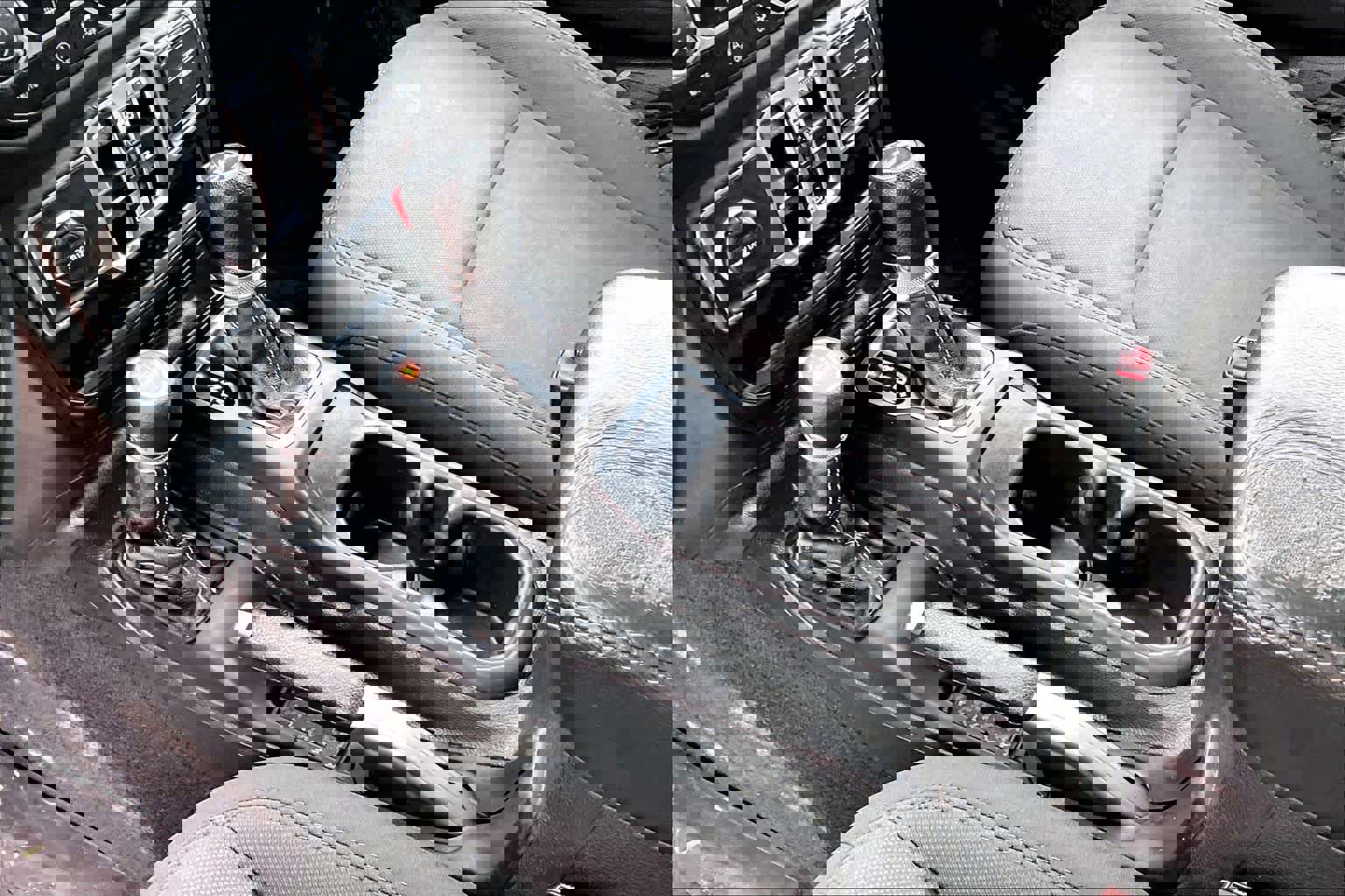 Used 2018 Jeep Wrangler Unlimited Sahara w/ Dual Top Group image 16