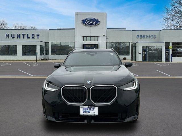 Used 2025 BMW X3 xDrive30i AWD/4WD image 2