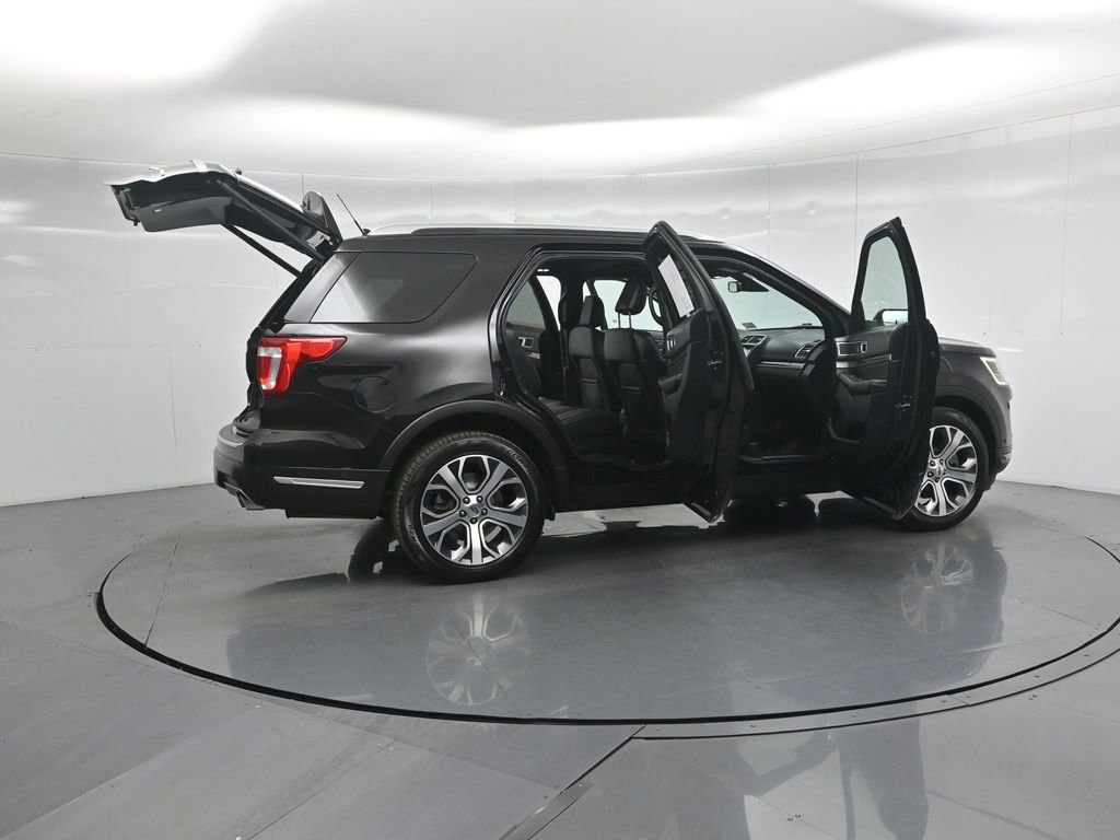 Certified 2019 Ford Explorer Platinum image 32