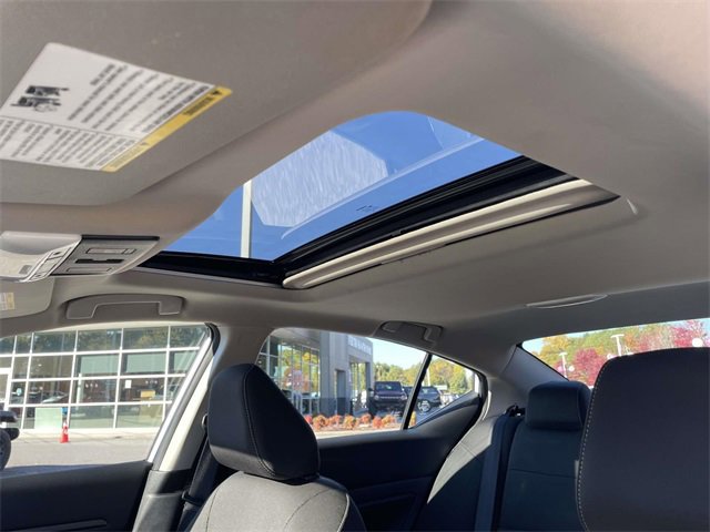 Used 2024 Nissan Altima 2.5 SV w/ SV Premium Package image 18