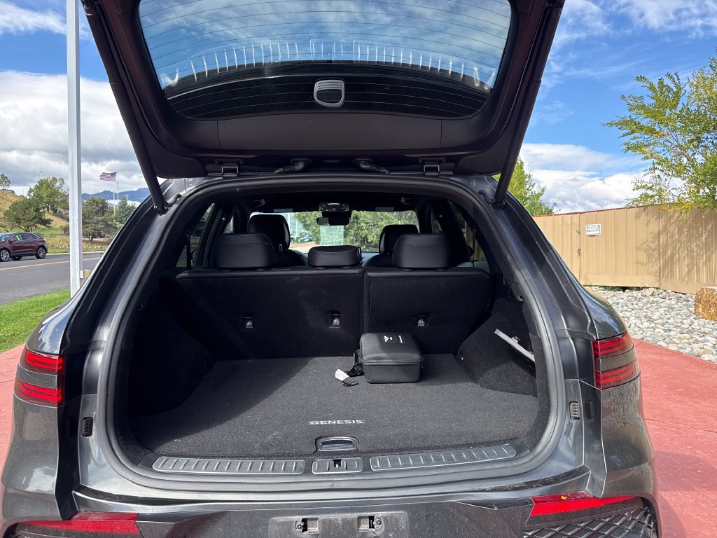 Used 2024 Genesis GV70 2.5T w/ Sport Prestige Package AWD/4WD image 6