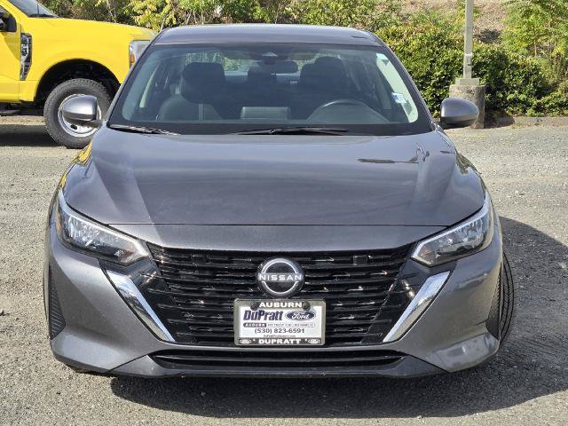 Used 2024 Nissan Sentra SV FWD image 2