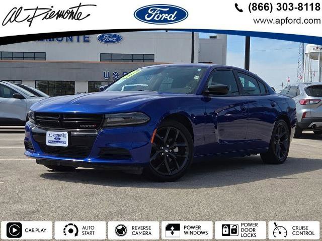 Used 2021 Dodge Charger SXT w/ Blacktop Package image 1