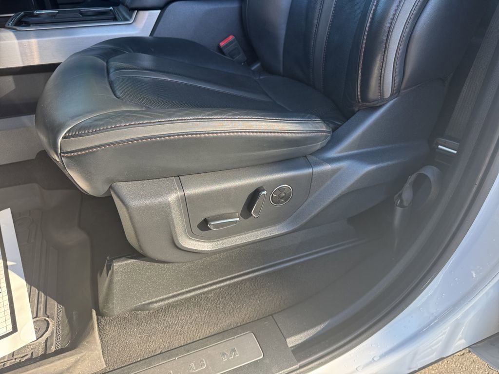 Certified 2022 Ford F450 Platinum w/ FX4 Off-Road Package image 33