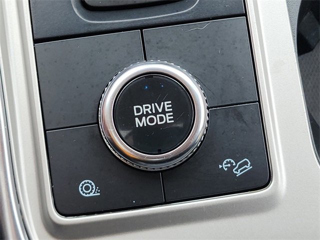 Certified 2022 Ford Explorer Platinum w/ Technology Package image 20