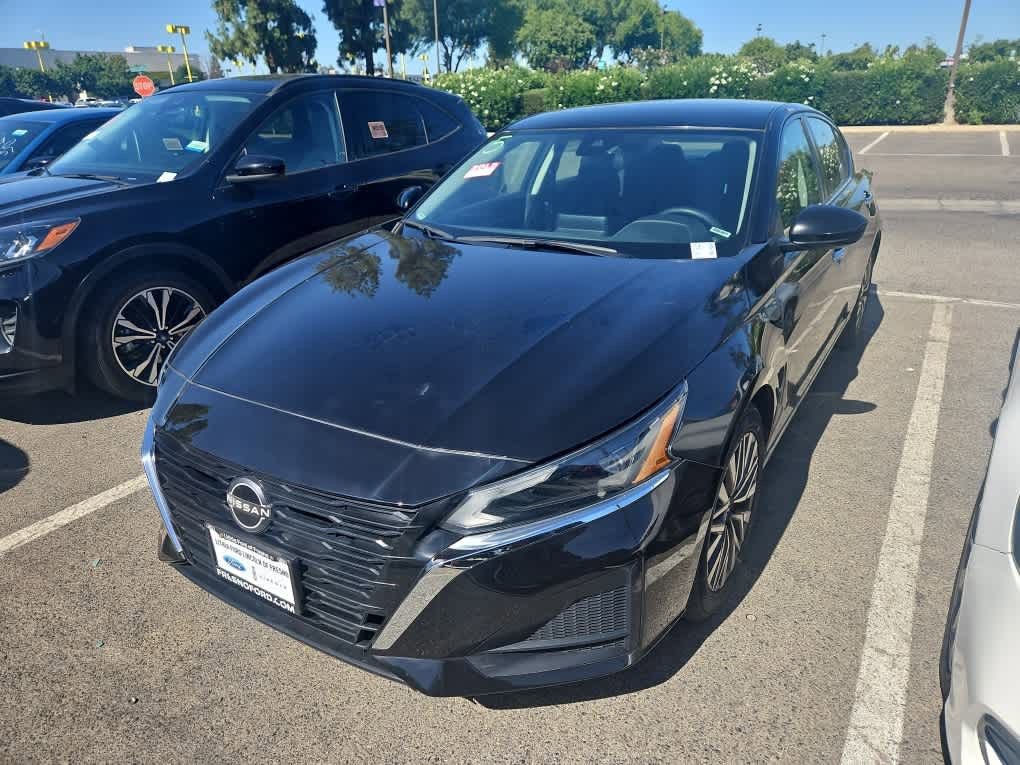 Used 2023 Nissan Altima 2.5 SV FWD video 1