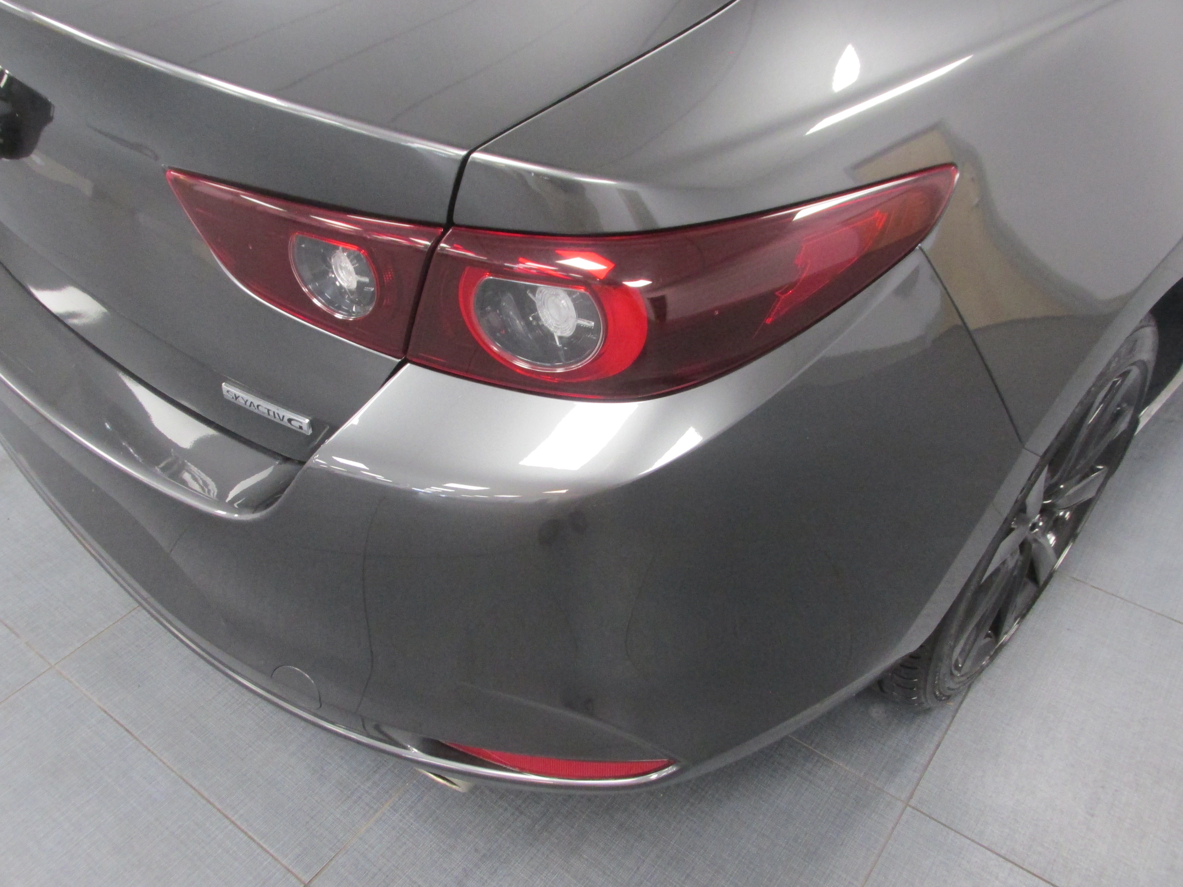 Used 2024 MAZDA MAZDA3 s FWD image 11