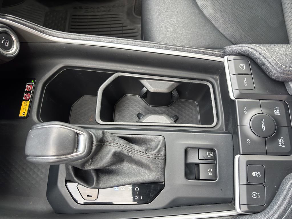 Used 2022 Toyota Sienna XLE Woodland Edition AWD/4WD image 14