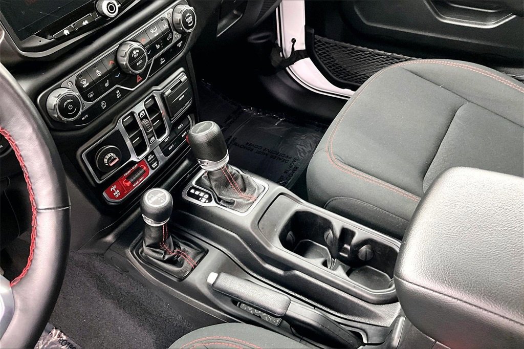Used 2021 Jeep Gladiator Rubicon w/ Cold Weather Group image 15
