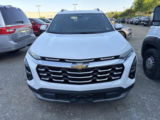 Used 2025 Chevrolet Equinox LT w/ Convenience Package II FWD image 2