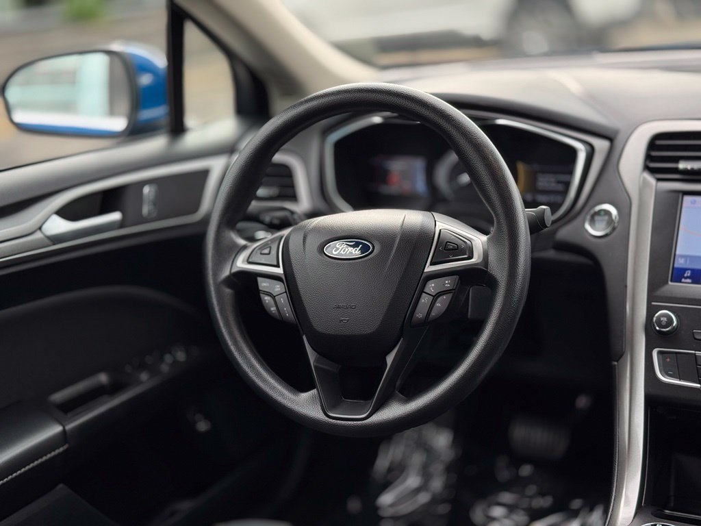 Certified 2020 Ford Fusion SE FWD image 17