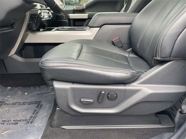 Certified 2022 Ford F350 Lariat w/ Black Appearance Package image 27