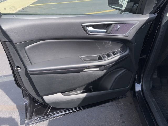 Certified 2023 Ford Edge SE w/ Black Appearance Package AWD/4WD image 22