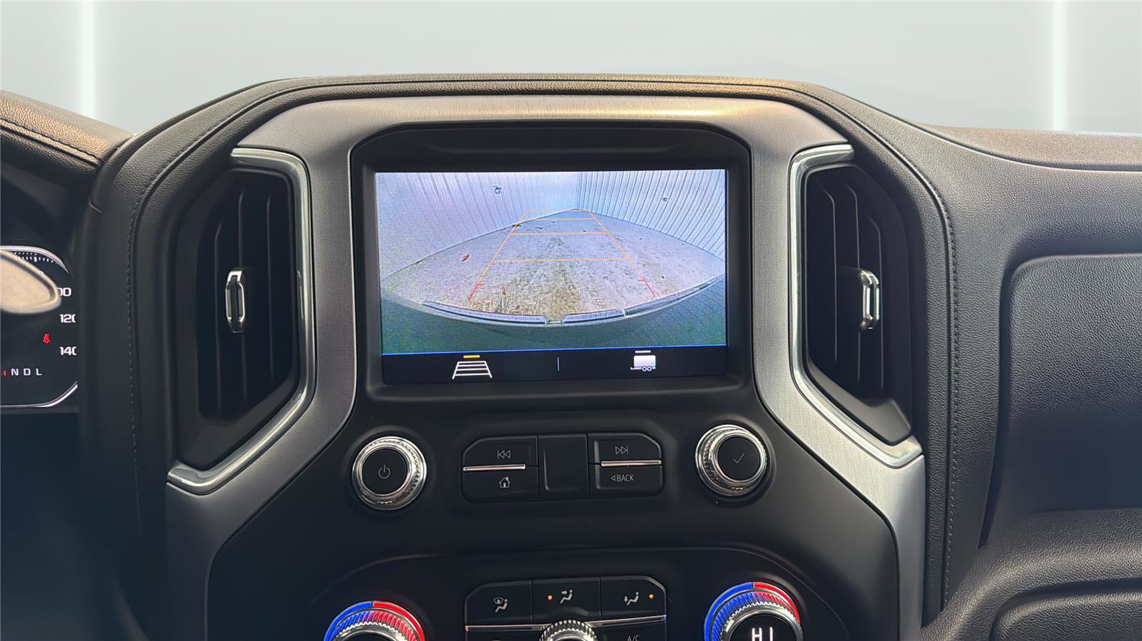 Used 2020 GMC Sierra 1500 SLE w/ SLE Value Package image 19