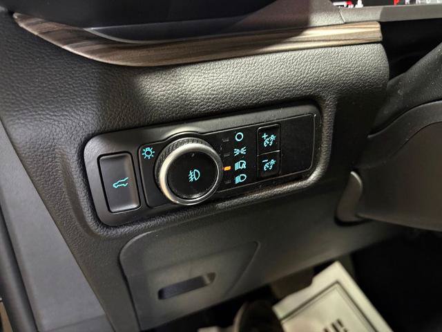 Certified 2023 Ford Explorer Limited w/ Limited Technology Package AWD/4WD image 18