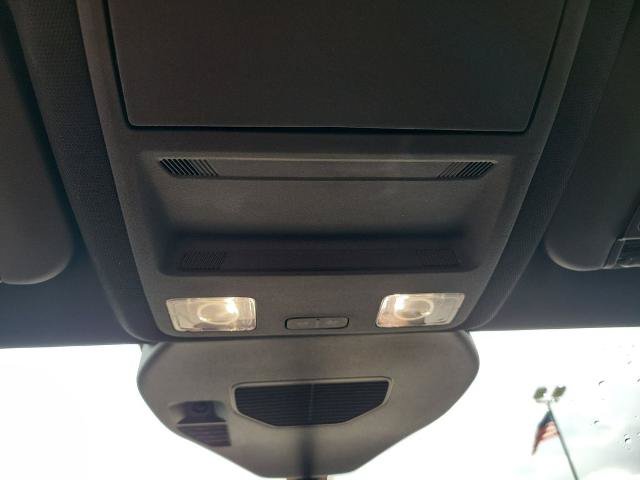 Certified 2025 Ford Escape ST-Line Select AWD/4WD image 25