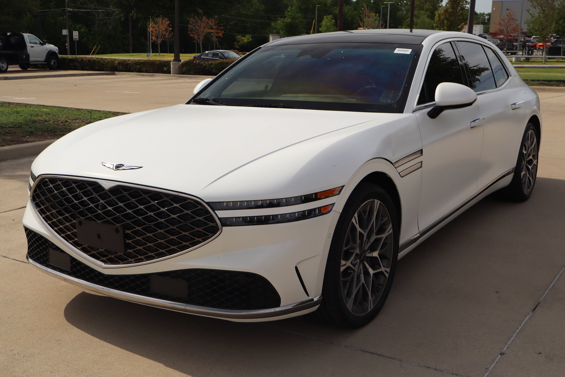 Used 2023 Genesis G90 3.5T AWD/4WD image 8