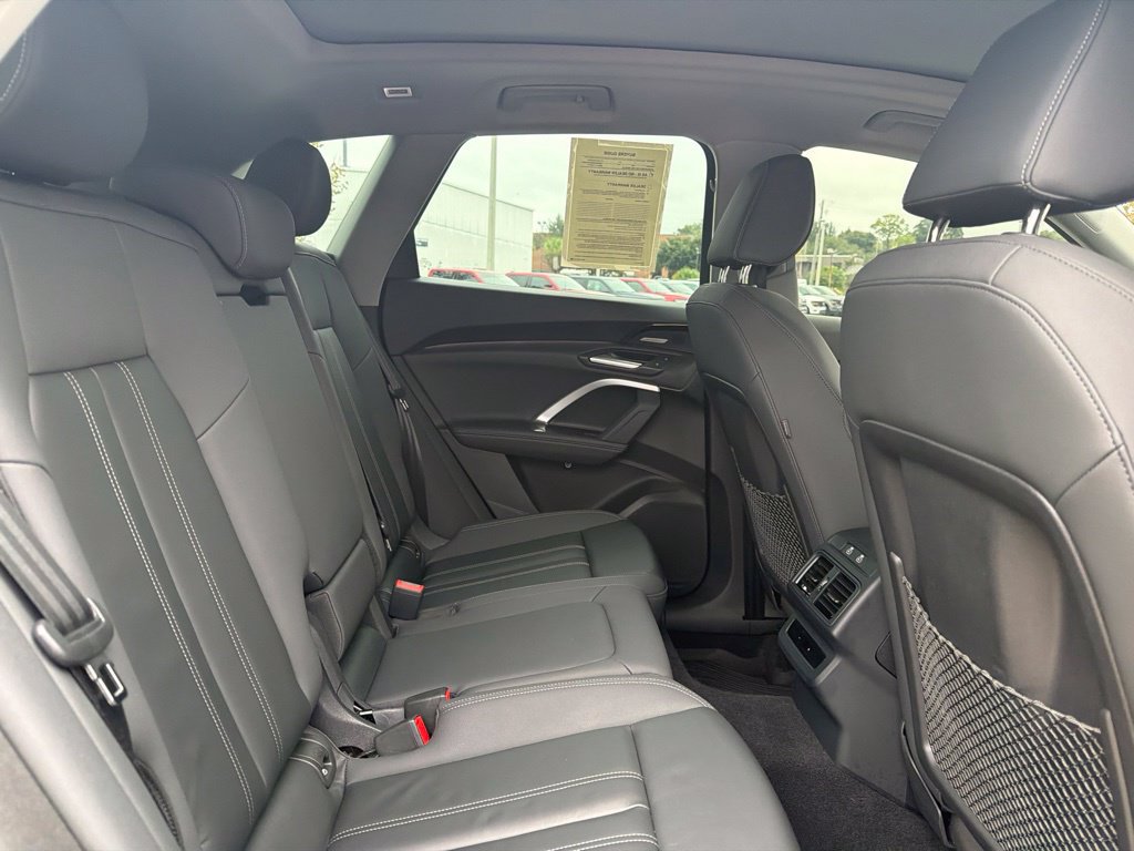 Used 2025 Audi Q5 Premium Plus w/ Premium Plus AWD/4WD image 30