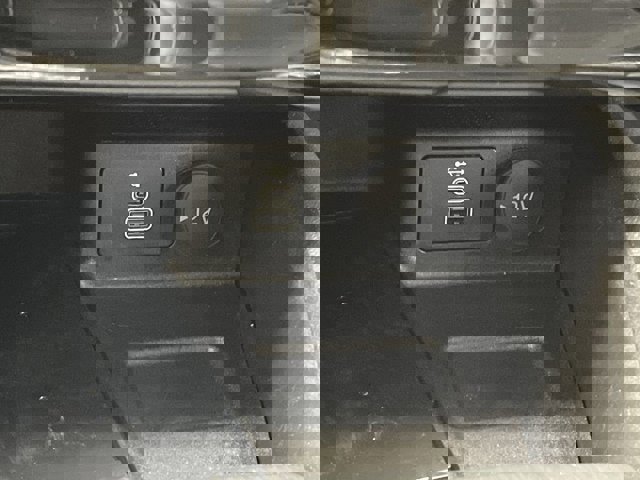 Certified 2024 Ford Escape Platinum image 31