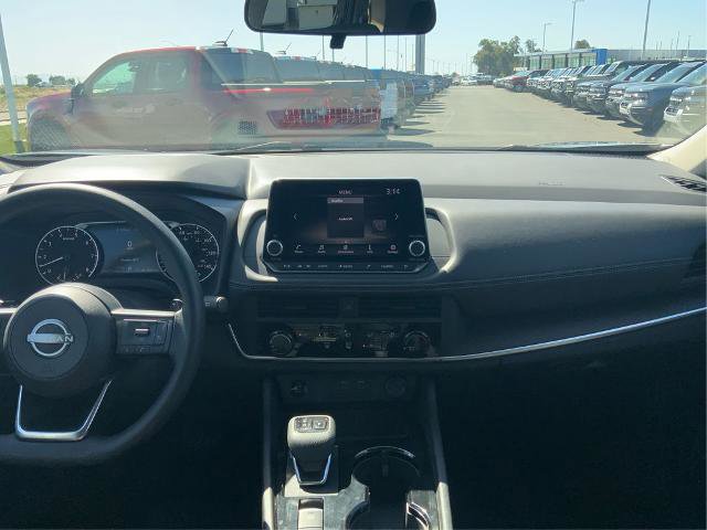 Used 2024 Nissan Rogue S FWD image 23