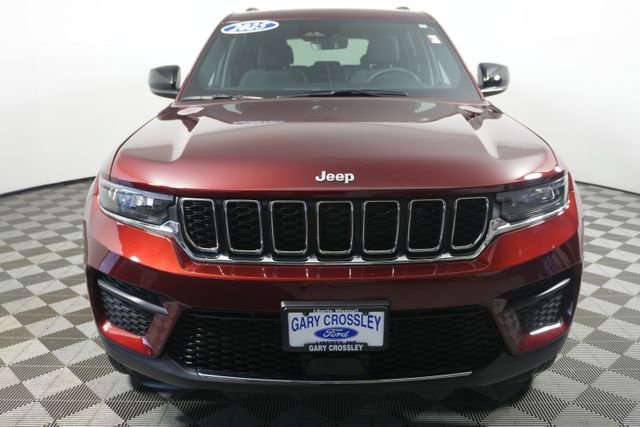 Used 2025 Jeep Grand Cherokee Laredo X AWD/4WD image 8