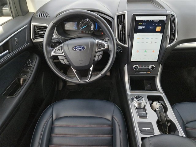 Certified 2024 Ford Edge SEL w/ Sport Appearance Package image 11