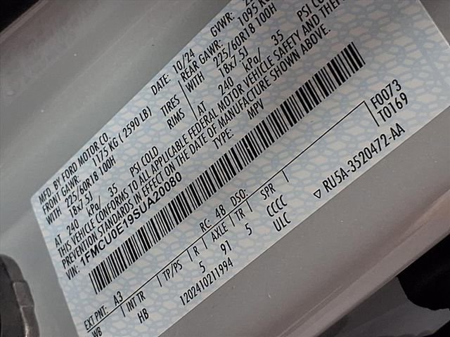 Certified 2025 Ford Escape SE w/ Class II Trailer Tow Package image 32