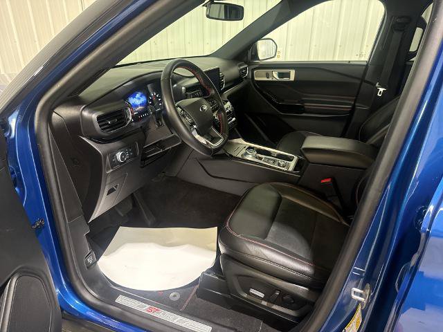 Certified 2022 Ford Explorer ST-Line w/ Class IV Trailer Tow Package AWD/4WD image 2