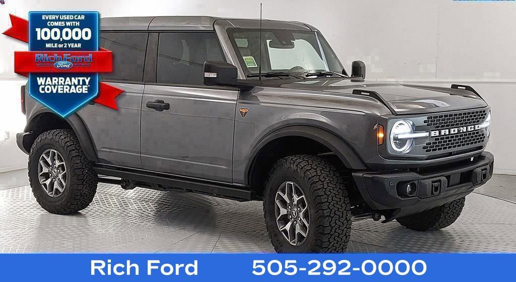 Certified 2025 Ford Bronco Badlands AWD/4WD image 1