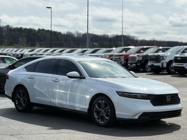 Used 2023 Honda Accord EX image 32