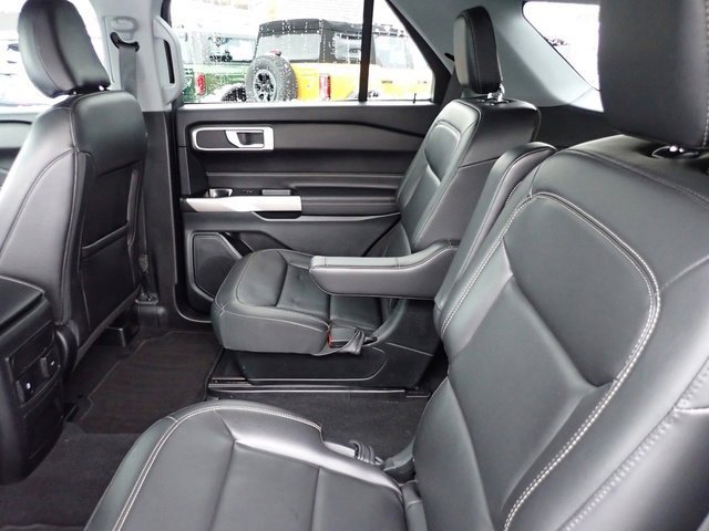 Certified 2024 Ford Explorer XLT w/ Equipment Group 202A image 19