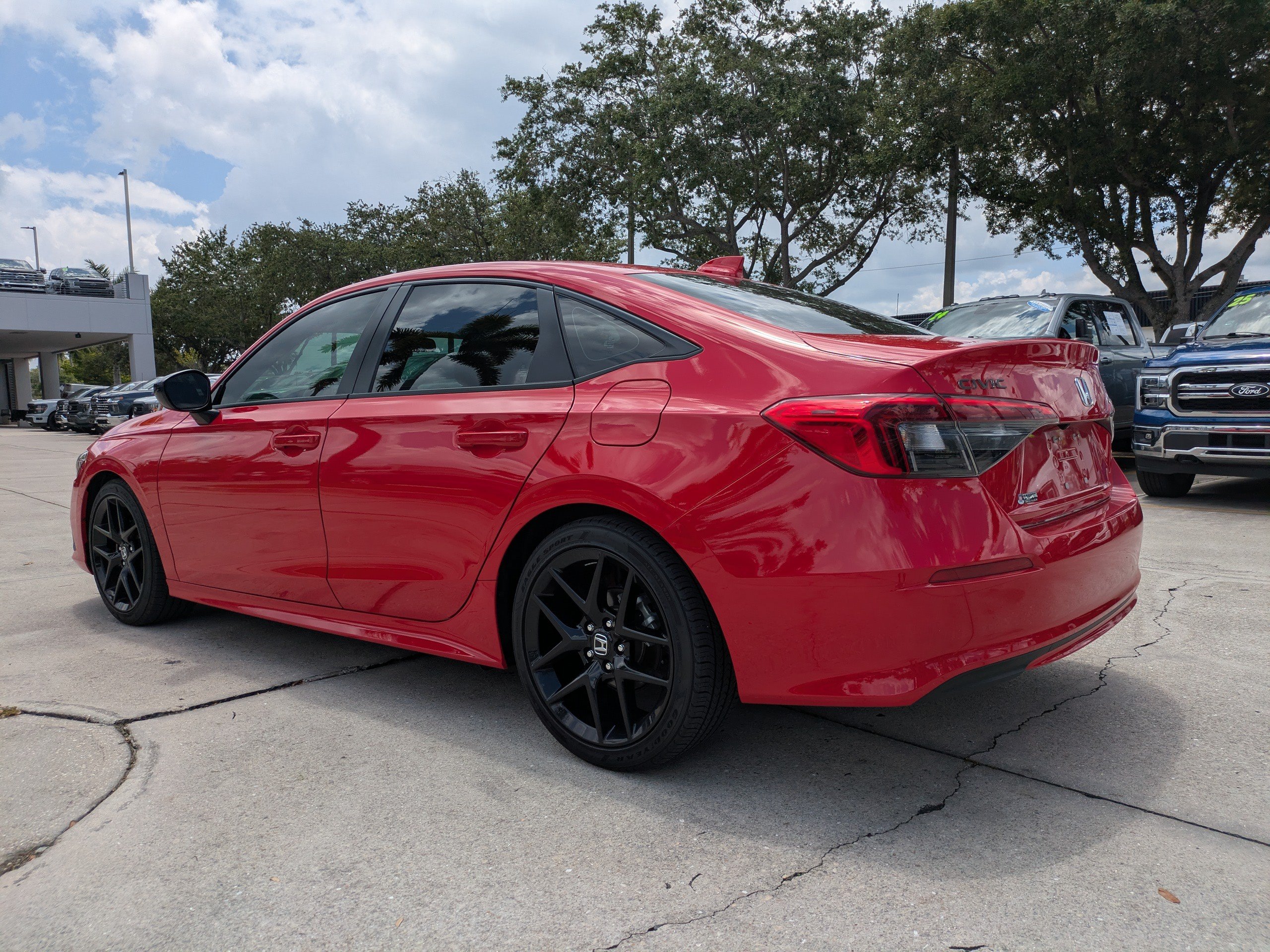Used 2024 Honda Civic Sport image 6