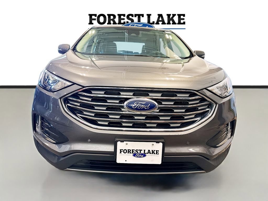 Certified 2024 Ford Edge Titanium AWD/4WD image 2