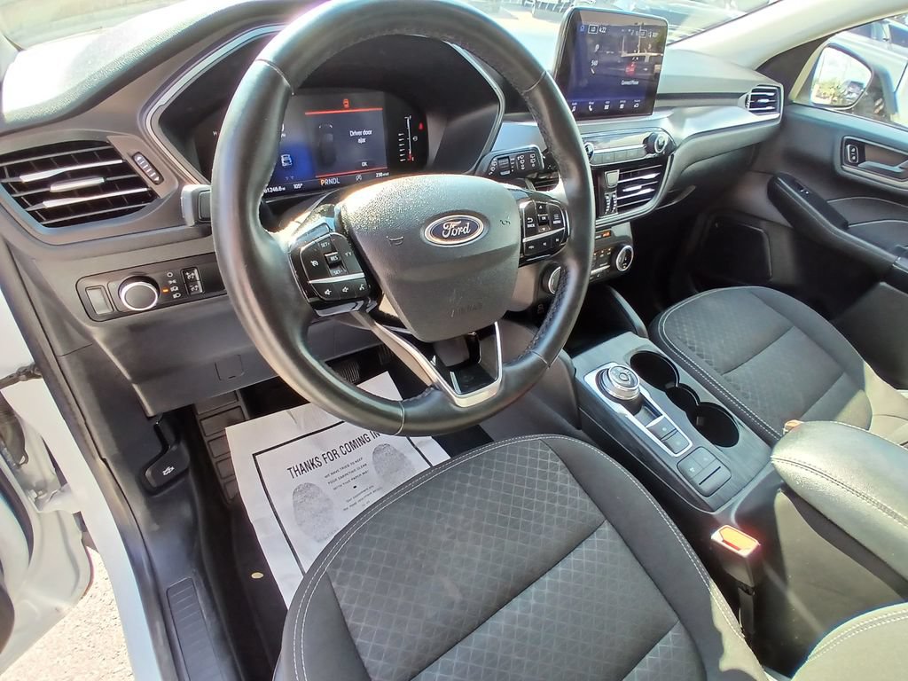 Certified 2024 Ford Escape Active AWD/4WD image 9