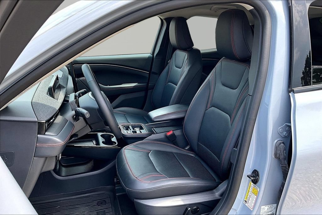 Certified 2025 Ford Mustang Mach-E Premium w/ Sport Appearance Package AWD/4WD image 25