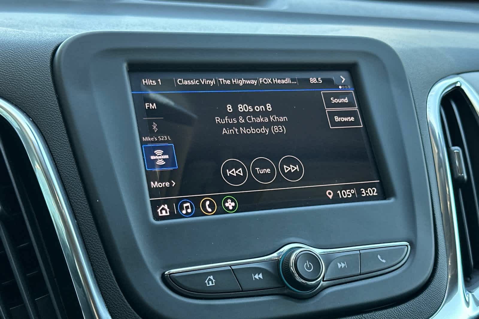 Used 2023 Chevrolet Equinox LT w/ Driver Convenience Package FWD image 19
